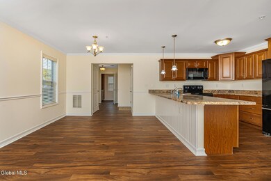 140 Paddock Cir, Rotterdam, NY 12306 - photo 3