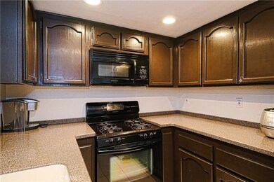 9829 Cedar St unit M, Bellflower, CA 90706 - photo 6