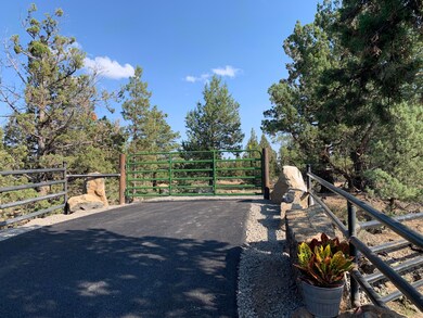 20575 Lowe Ln, Bend, OR 97703 - photo 4