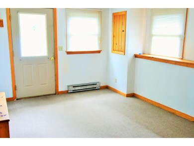 13 Maplecrest St, Newmarket, NH 03857 - photo 5