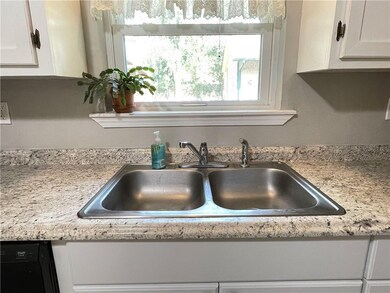 1310 E 2nd St, Cushing, OK 74023 - photo 6