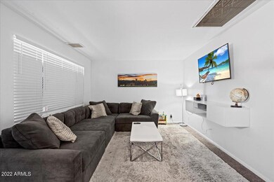 02-Living Area