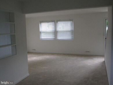 12802 Crisfield Rd, Silver Spring, MD 20906 - photo 4