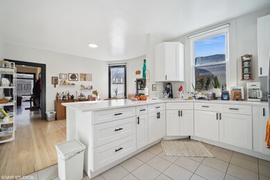 6106 N Washtenaw Ave, Chicago, IL 60659 - photo 5