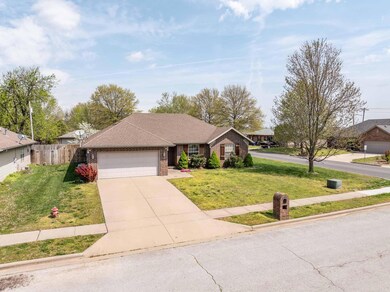 795 E Ozark Jubilee Dr, Nixa, MO 65714 - photo 3