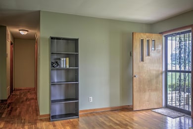 933 University St, Martin, TN 38237 - photo 2