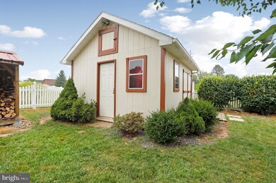 429 Catherine St, Greencastle, PA 17225 - photo 5