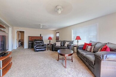 2070 NW Hawthorne Ave, Grants Pass, OR 97526 - photo 7