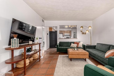 1402 E Malapai Dr, Phoenix, AZ 85020 - photo 6