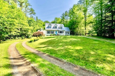 348 Deerfield Rd, Allenstown, NH 03275 - photo 5