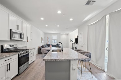 4526 Cloudrest Peak St, North Las Vegas, NV 89031 - photo 3