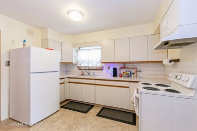 2412 Crescent Dr, Hazel Crest, IL 60429 - photo 7