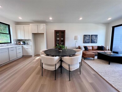 1328 Thomas Beck Rd unit 31, Des Moines, IA 50315 - photo 7