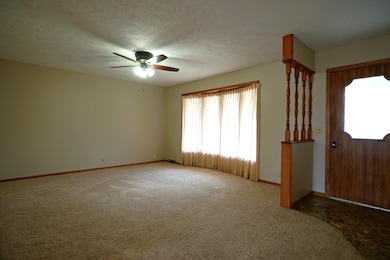 203 Maple St, Humphrey, NE 68642 - photo 3