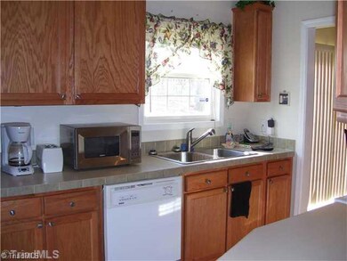 344 Countryside Acres Dr, Asheboro, NC 27205 - photo 7