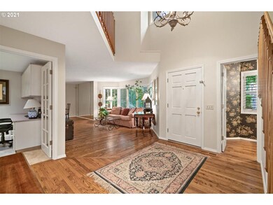 5697 Charles Cir, Lake Oswego, OR 97035 - photo 4