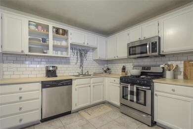 11220 W 68th Terrace, Shawnee, KS 66203 - photo 4