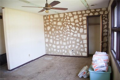 450 Abbe Rd, Sheffield Lake, OH 44054 - photo 7