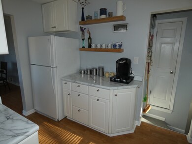 724 Norfolk Ave, Westchester, IL 60154 - photo 5