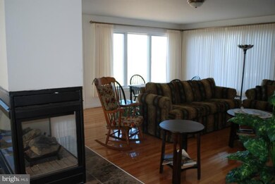 111 Riverview Cir, Colonial Beach, VA 22443 - photo 4