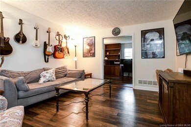 1022 Cliffwood Dr, New Albany, IN 47150 - photo 7