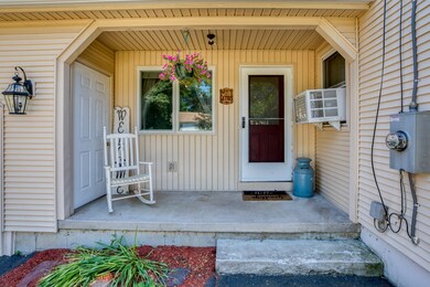 61 Royal Ln, Agawam, MA 01001 - photo 6