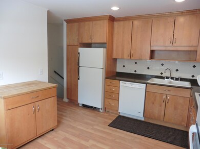 667 Hopping Rd, Belford, NJ 07718 - photo 7