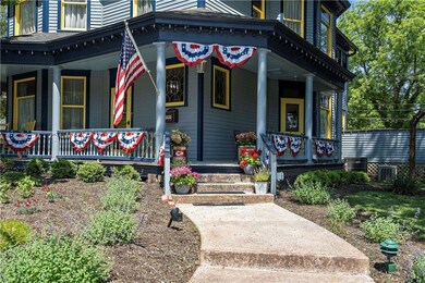 908 Washington St, Weston, MO 64098 - photo 5