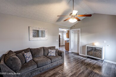 150 Crystal View Ct, Mount Washington, KY 40047 - photo 7