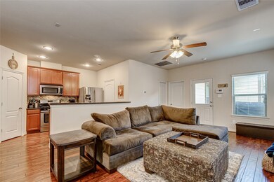 4655 Trembling Forest Ln, Houston, TX 77092 - photo 7