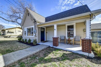 305 S Cowan St, Decatur, TX 76234 - photo 2