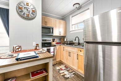 121 Main St unit A1, Colebrook, NH 03576 - photo 5