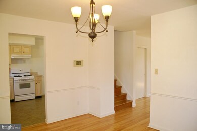 3404 Lambros Rd, Parkville, MD 21234 - photo 7