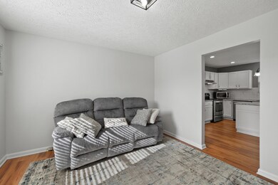 2718 Running Creek Dr, Florence, KY 41042 - photo 7