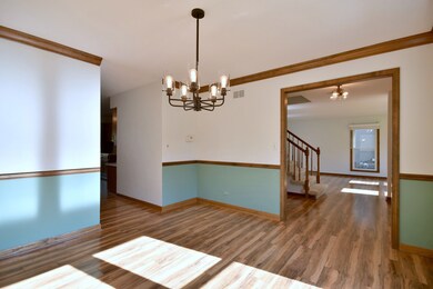 809 Biltmore Ct, Naperville, IL 60563 - photo 3