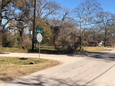 1501 De Soto St, Houston, TX 77091 - photo 5