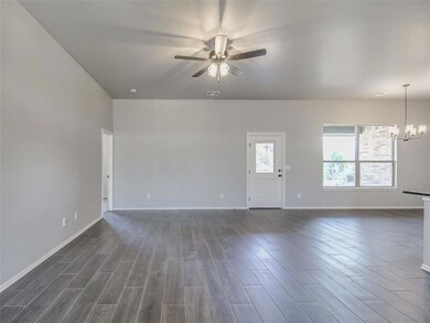 2470 Secretariat Pass, Guthrie, OK 73044 - photo 4