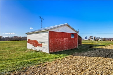 5188 Bandy Rd, Homeworth, OH 44634 - photo 5