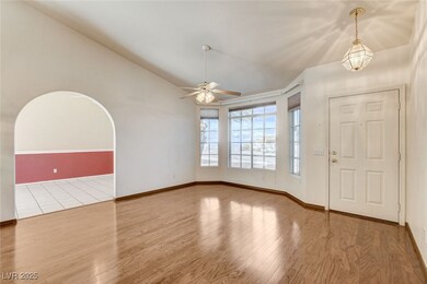 114 E Tamarack Dr, Henderson, NV 89002 - photo 7