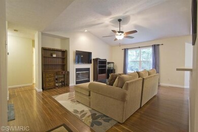 18 Rivertop Dr unit 23, Lowell, MI 49331 - photo 4