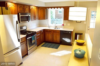 410 Orleans Cir SW, Vienna, VA 22180 - photo 5