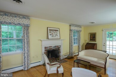 10836 Harding Rd, Laurel, MD 20723 - photo 3
