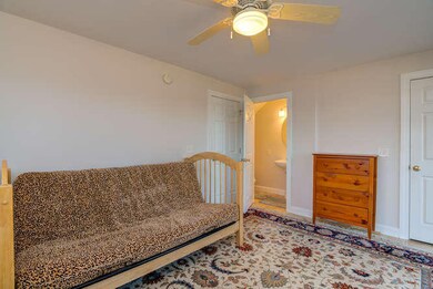 42 Walnut St Unit APT 26 Old-small-047-0