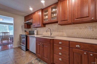 SOFT CLOSE DRAWERS