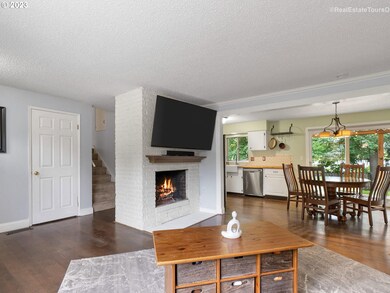 Living Room/Dining Room