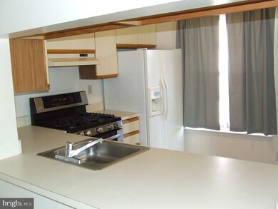 3908B Fenwick Ln unit 3908, Mount Laurel, NJ 08054 - photo 4