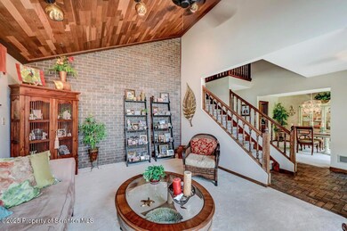 600 E Swinick Dr, Dunmore, PA 18512 - photo 6