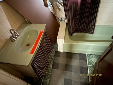 14255 Greenwood Rd, Dolton, IL 60419 - photo 5