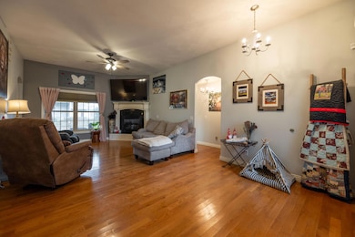 922 E. Ozark Jubilee Dr, Nixa, MO-6