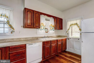 3004 Illinois Ave, Halethorpe, MD 21227 - photo 6